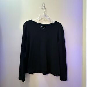 Black V-Neck Long Sleeve Top